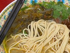 红烧牛肉面-金杨拉面王小吃面馆·牛三宝面·红烧牛肉粉