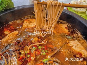 来杭州一定要吃的螺蛳粉鱼头火锅、真的太上头️