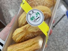 -新月蛋糕西点专卖店(大麦街店)