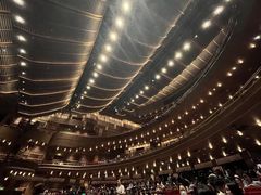 -交通银行前滩31演艺中心