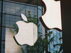 -Apple零售店(华贸购物中心店)