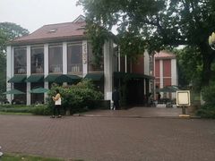 -橘洲1910花园江景西餐厅