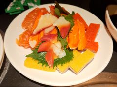 -钱小奴海鲜自助黑金店(杭州滨江龙湖店)