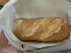 -Bánh Mì Huynh Hoa