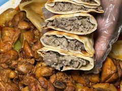 -伊带伊路新疆美食府(呼家楼店)