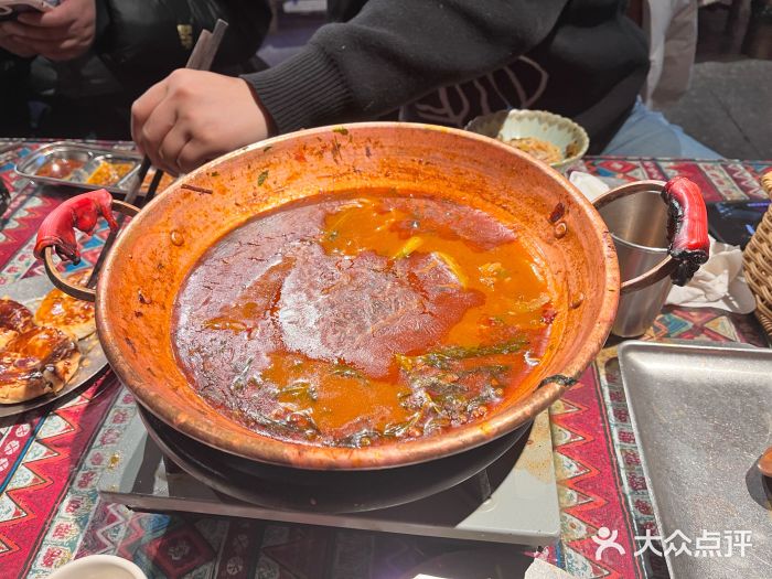 火塘云南烧烤大排档图片