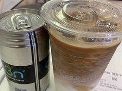 拿铁-Seesaw Coffee(上海国金中心店)