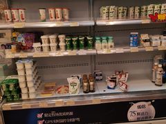 零售区-牛朋牛奶棚(南昌路店)