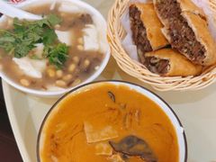 -方中山胡辣汤(顺河路店)