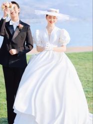 点击看大图 -挪娅婚纱摄影皇家会所