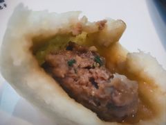老面土猪肉包子-凤起龙游老面包子(凯德晶品店)