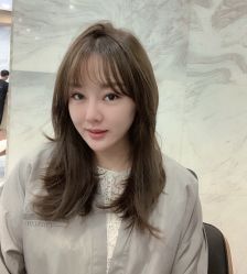 -东秀护肤造型