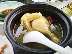 -七的湖·晚芳亭·阳澄湖农家菜·大闸蟹(莲花岛店)