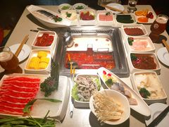-海底捞火锅鲜切牛肉主题店(长寿路店)