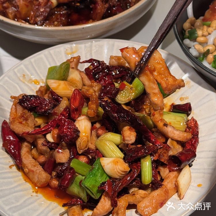 富民路！人气火爆的贵州菜新店！