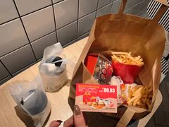 -麦当劳(南京路2店)