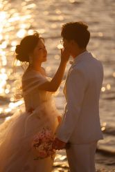 -雪中彩影婚纱摄影·微光艺术中心