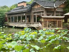 -绿茶餐厅(龙井船宴· 品牌总店)