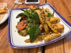 -云阿蛮云南生烫牛肉米线(奉贤路店)