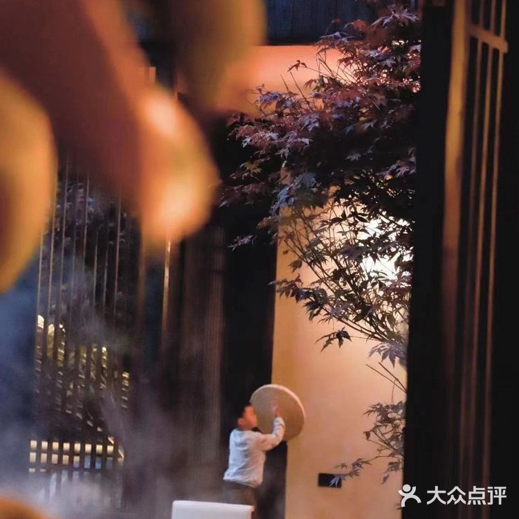 丽江中式风的咖啡馆~“猪圈”里的惬意！