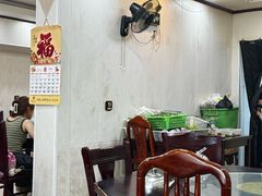 -余杨鸭鸭餐厅