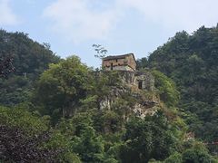 -高荡千年布依古寨旅游景区