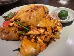 -大头虾越式风味餐厅(光明广场店)