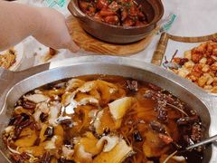 -鑫巴蜀小镇 · 水煮鱼专研店(玉桥店)
