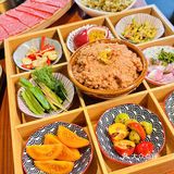 「酸菜牛肉锅,辣中带鲜,像丽江的风一样自由」