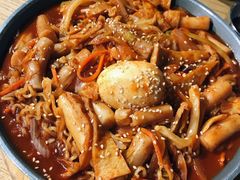 炒年糕-姜虎东白丁烤肉(恒隆广场店)