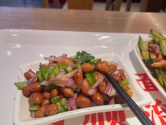 -顺溜·手工刀削面·黑金店(铜锣湾店)