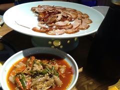 -三人行骨头王火锅(长寿店)