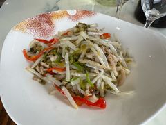 雪菜芦苇根炒肉-品鲜村农家菜·阳澄湖大闸蟹(总店)