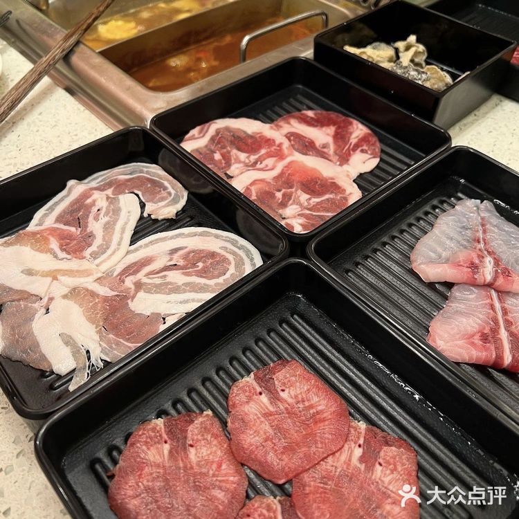 新加坡最佳火鍋店 首推120分鐘任飲任食火鍋套餐