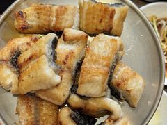 -围炉肉舍•炭烤活鳗•丹东海鲜烤肉(步行街店)