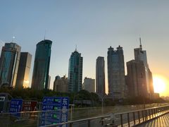 -陆家嘴空中步行连廊