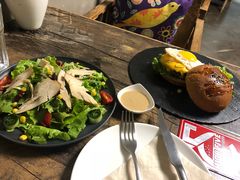 -HIGH FIVE哈福手工汉堡(桂林路店)