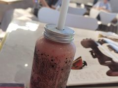 心动水蜜桃草莓-野萃山·潮汕厚果汁(十亩地店)