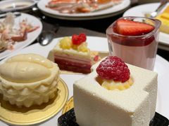 -大中华希尔顿酒店-念自助餐·嗨啤·小龙虾