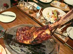 -恰餐厅及酒吧 CHAR Bar & Grill (北京丽都皇冠假日店)