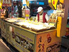 -六合夜市