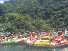 -安吉龙王山峡谷漂流