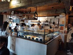 面包甜点陈列柜-仙峰天然面包(迎宾路店)