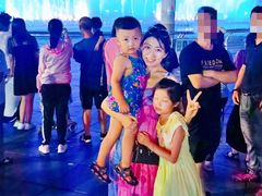 -东港音乐喷泉广场