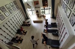 -成都阿难陀艾扬格瑜伽中心