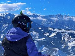 -丝绸之路山地度假区滑雪场