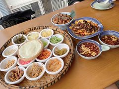 -包整·丝娃娃(一览甲秀楼风景店)