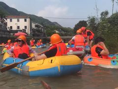 -仙山谷激浪漂流