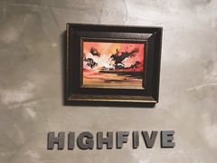 -HIGH FIVE哈福手工汉堡(桂林路店)