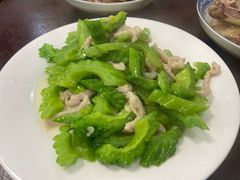 -余杨鸭鸭餐厅